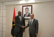 驻安哥拉大使张斌会见安公共工程、城市规划及住房部部长卡洛斯-中非友好经贸发展工作委员会