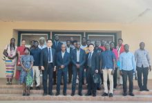 驻几内亚比绍使馆临时代办董敏传走访几比让·皮亚杰大学并同师生座谈-中非友好经贸发展工作委员会