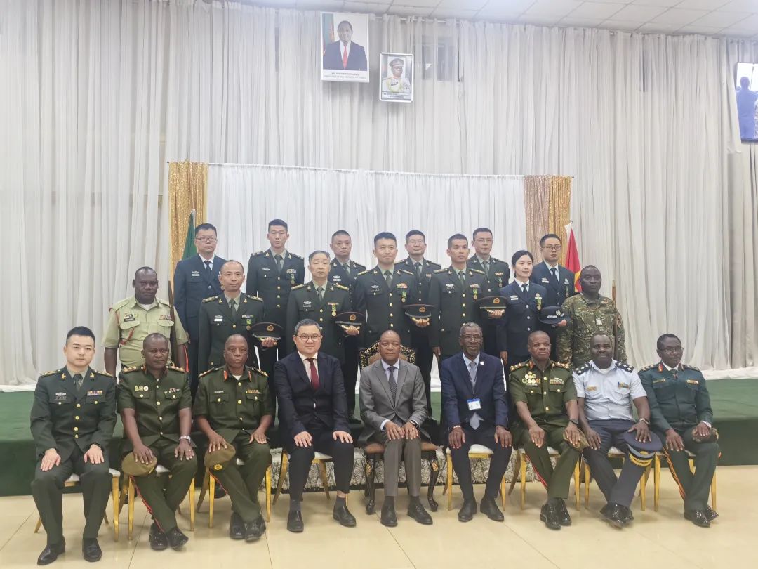 赞比亚国防部为中国援赞第27批军医组举行授勋仪式-中非友好经贸发展工作委员会