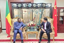 驻贝宁大使张伟会见维达市长维切努-中非友好经贸发展工作委员会