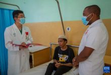 遇见这群中国医生，坦桑小伙从绝望中挣脱-中非友好经贸发展工作委员会