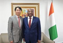 驻科特迪瓦大使会见科旅游部长福法纳-中非友好经贸发展工作委员会