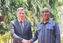 驻多哥大使会见多前总理克拉苏-中非友好经贸发展工作委员会