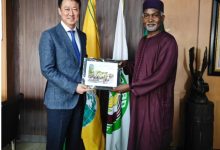 驻尼日利亚大使会见尼外长图加尔-中非友好经贸发展工作委员会