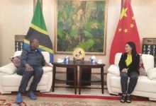 驻坦桑尼亚大使会见坦新闻、文化、艺术和体育部部长卡布迪-中非友好经贸发展工作委员会